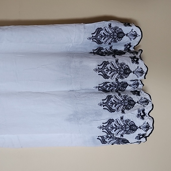 Cover Up - Picture 2 of 5